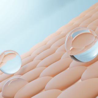 <strong>Dona idratazione profonda e luminosità al viso</strong>