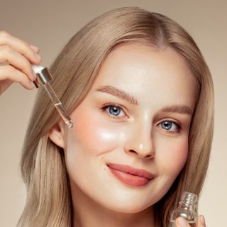 <strong>Favorisce un aspetto più giovane e disteso</strong>